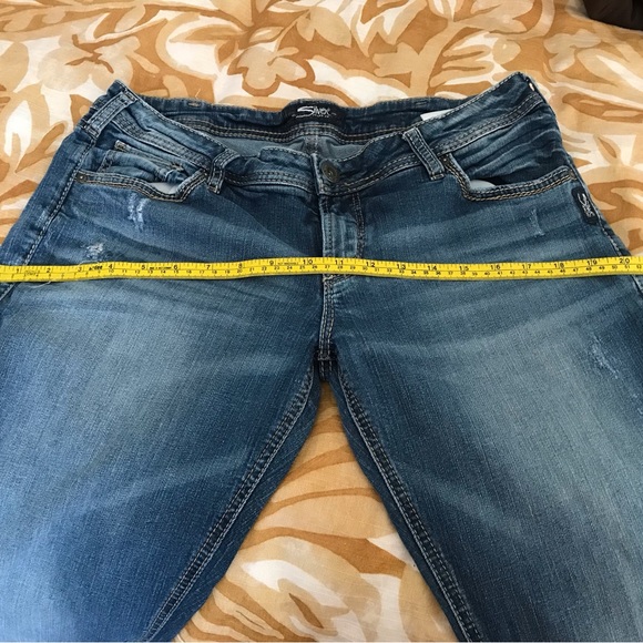 Silver Jeans- Size 30 - Picture 3 of 8